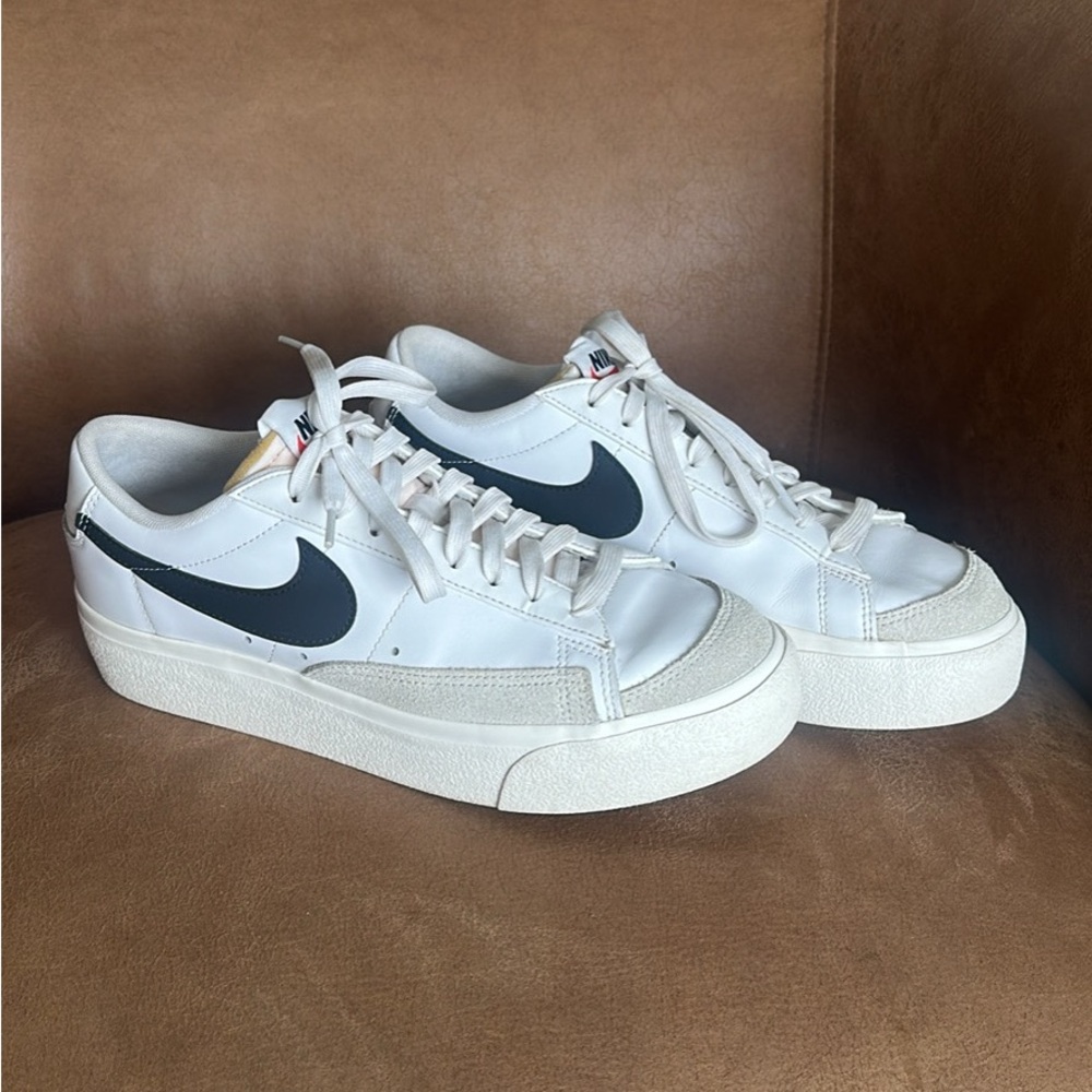 Nike Blazer Low Platform
